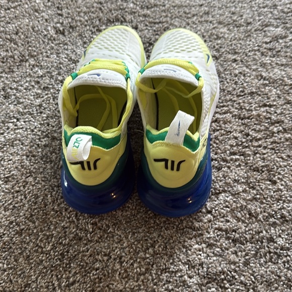 Nike Youth Air Max 270 Sneakers Size 6Y - Picture 3 of 4